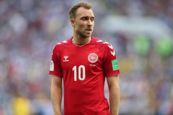 Dramatyczne chwile na Euro 2020. Christian Eriksen żyje, jest przytomny i jest z nim kontakt. Mecz zostanie wznowiony!